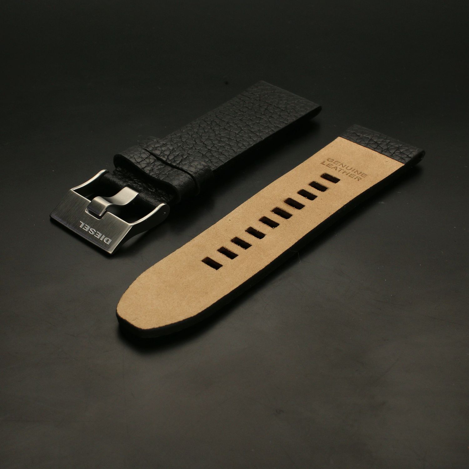 Oryginalny pasek Diesel DZ4423.jpg